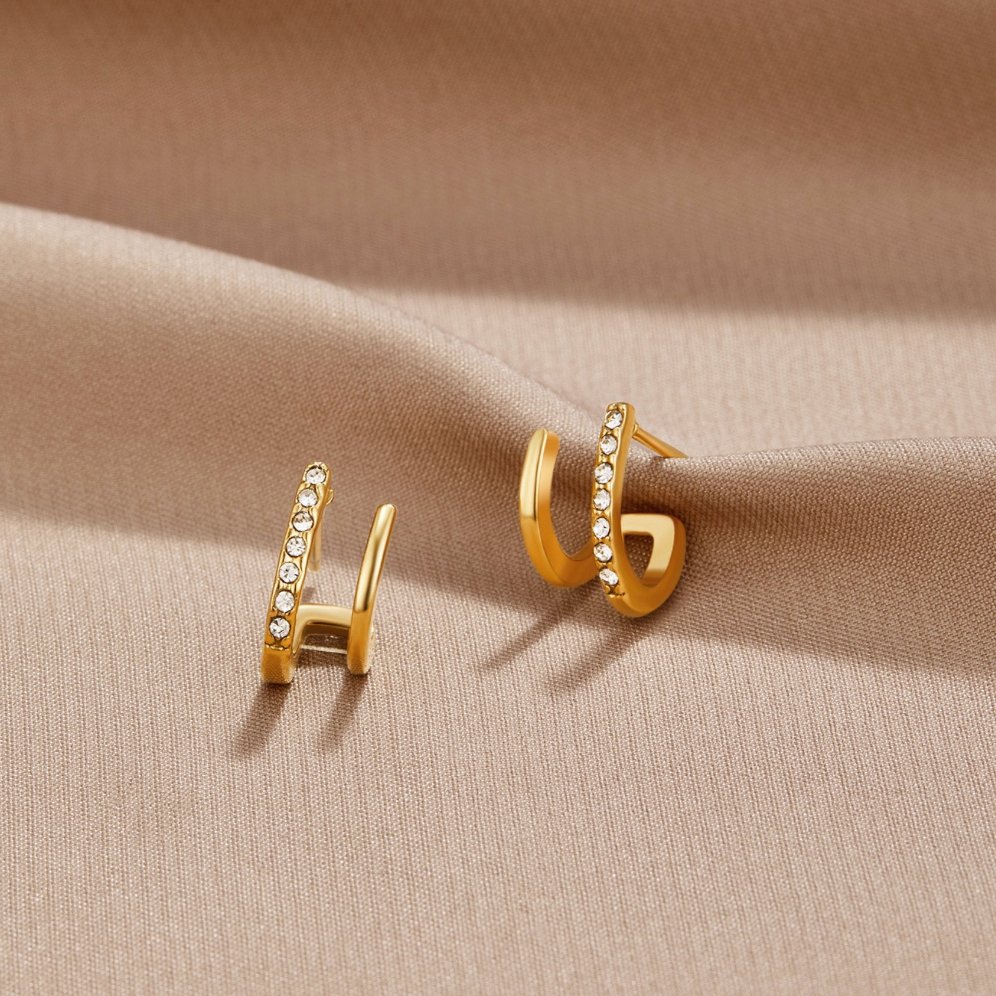 Claw Gold & Crystal Earrings | Nooklyst