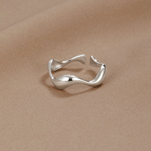 Waves Minimalist Ring | Nooklyst