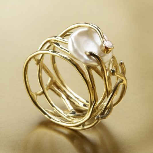 Samira Thin Golden & Pearl Ring | Nooklyst