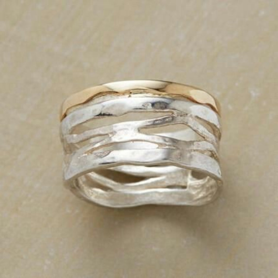 Timeless Gold & Silver Hollow Ring | Nooklyst