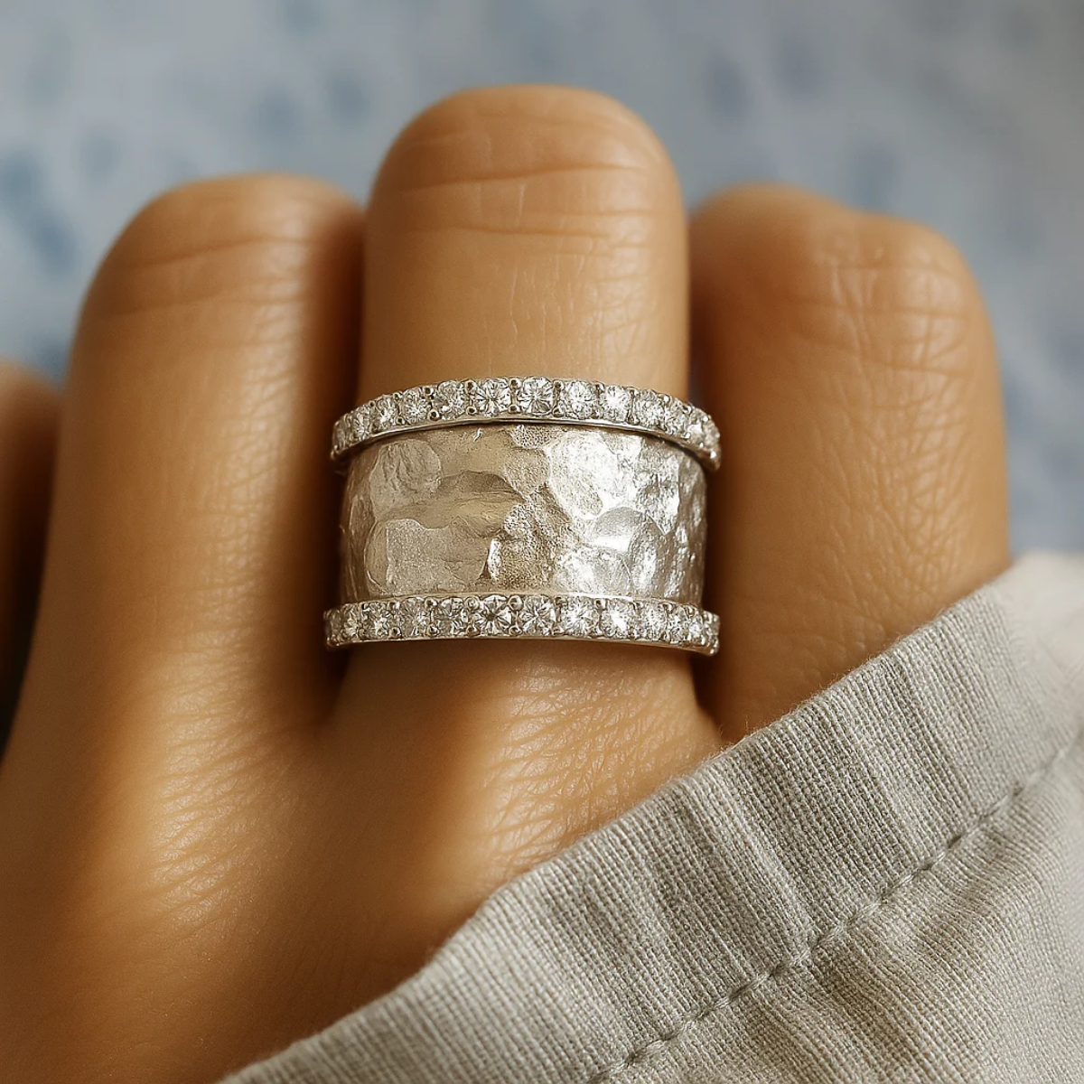 Vintage Silvered Zirconia Ring | Nooklyst