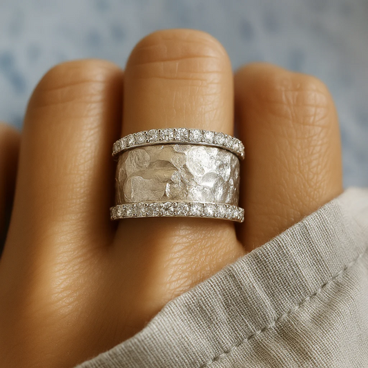Vintage Silvered Zirconia Ring | Nooklyst