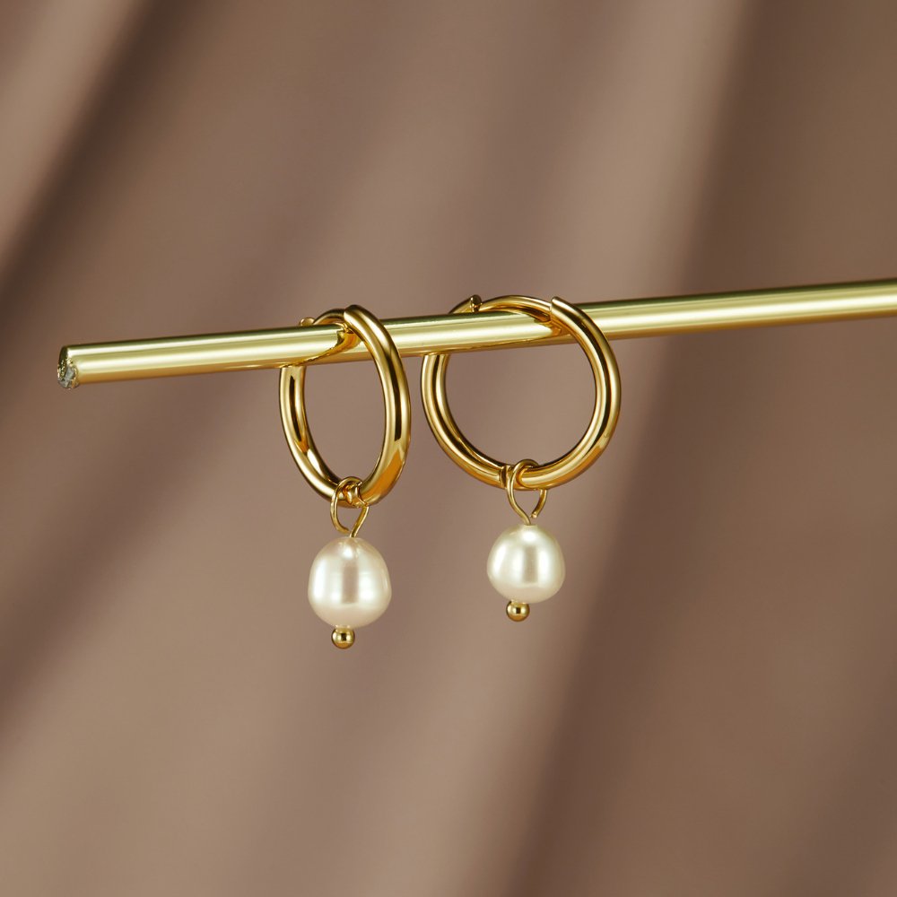 Bella Freshwater Pearl Earrings | Nooklyst