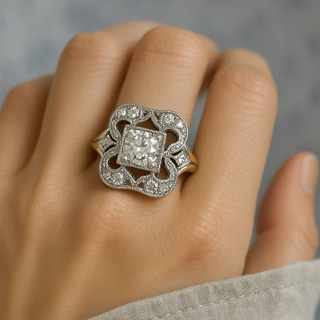 Vintage Zirconia Gold Ring | Nooklyst