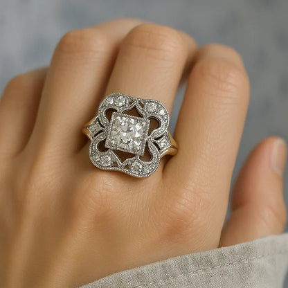 Vintage Zirconia Gold Ring | Nooklyst